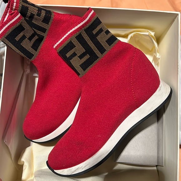 Fendi Other - Fendi sneakers for toddlers ( unisex ) euro size (25) USA size 3 years - 4years